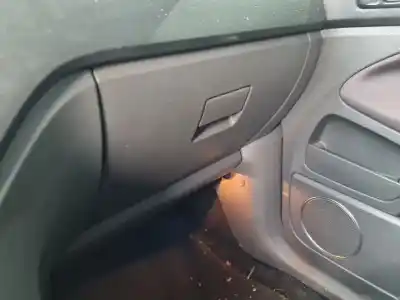 Автозапчасти б/у бардачок за ford kuga (cbv) titanium 4x2 ссылки oem iam 