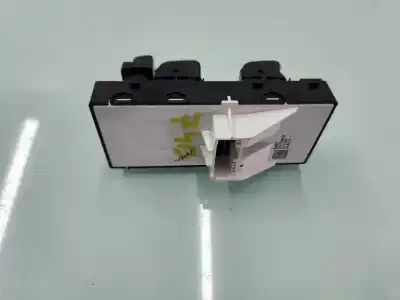 Second-hand car spare part left front power window switch for hyundai i20 (bc3) n 204 cv / 150 kw oem iam references 93571q0210  