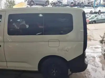 Автозапчасти б/у заднее левое крыло (обрезано) за volkswagen caddy (sbb/sbj) kombi 102 cv / 75 kw ссылки oem iam 
