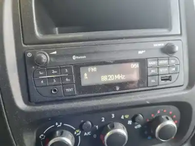 Second-hand car spare part AUDIO SYSTEM / RADIO CD for RENAULT TRAFIC FURGÓN  OEM IAM references   