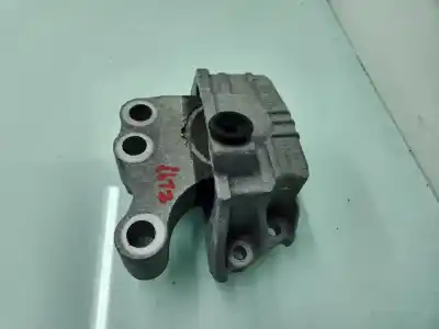 Second-hand car spare part engine support for jeep compass ii limited 4x2 oem iam references p68252999ab  