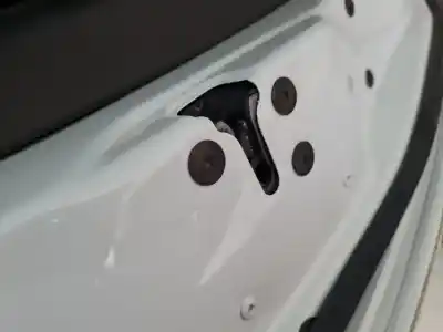 Second-hand car spare part LEFT FRONT DOOR LOCK for RENAULT MEGANE III COUPÉ-CABRIO  OEM IAM references   