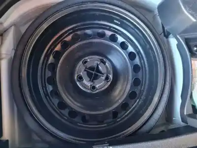 Pièce détachée automobile d'occasion PNEU DE RECHANGE pour MERCEDES-BENZ CLASE GLK (W204) GLK  Références OEM IAM   
