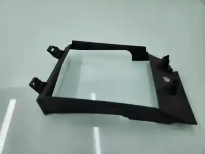 Pezzo di ricambio per auto di seconda mano modanatura anteriore per dacia duster ii prestige riferimenti oem iam 215586921r  