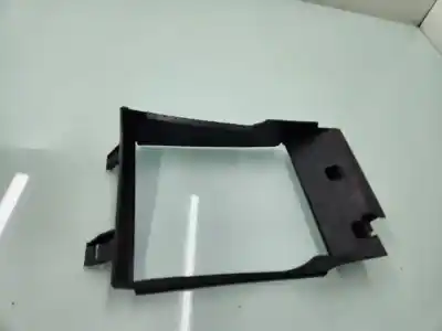 Pezzo di ricambio per auto di seconda mano modanatura anteriore per dacia duster ii prestige riferimenti oem iam 215586921r  