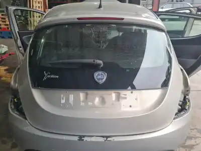 Автозапчасти б/у задняя дверь за lancia ypsilon (402) platinum 95 cv / 70 kw ссылки oem iam 