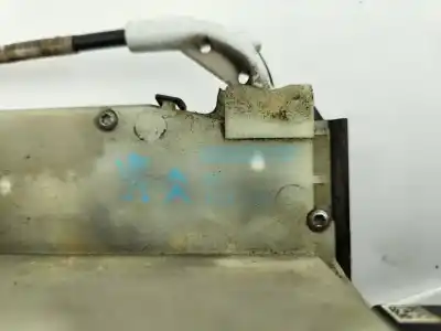 Peça sobressalente para automóvel em segunda mão fechadura da porta dianteira esquerda por peugeot 208 access referências oem iam 9688080080