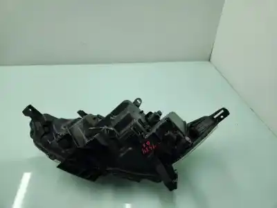 Second-hand car spare part right headlight for nissan qashqai (j11) tekna premium oem iam references 10018015  