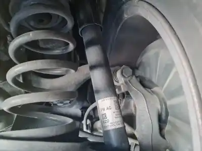 Автозапчастина б/у правий задній амортизатор для volkswagen passat variant (cb5) passat 150 cv / 110 kw посилання на oem iam 3q0512011jf