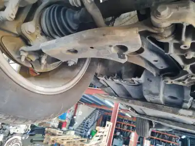 Автозапчастина б/у передній правий нижний рычаг підвіски для volkswagen passat variant (cb5) passat 150 cv / 110 kw посилання на oem iam 