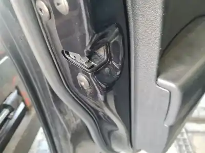 İkinci el araba yedek parçası SOL ÖN KAPI KILIDI için VOLKSWAGEN PASSAT VARIANT (CB5)  OEM IAM referansları   