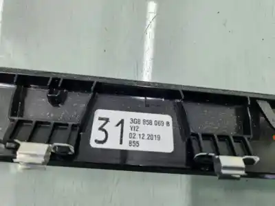 Pezzo di ricambio per auto di seconda mano modanatura per volkswagen passat variant (cb5) passat 150 cv / 110 kw riferimenti oem iam 3g8858069b   Pezzo di ricambio per auto di seconda mano modanatura per volkswagen passat variant (cb5) passat 150 cv / 110 kw riferimenti oem iam 3g8858069b