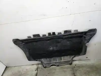 Автозапчасти б/у защитная крышка за volkswagen passat variant (cb5) passat 150 cv / 110 kw ссылки oem iam 5q0825236  