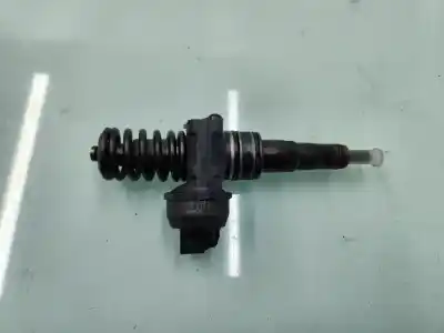 Second-hand car spare part injector for audi a3 (8p) 1.9 tdi ambiente oem iam references 038130073bn  
