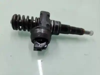 Автозапчастина б/у инжектор для audi a3 (8p) 1.9 tdi ambiente посилання на oem iam 038130073bn  