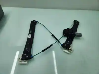Recambio de automóvil de segunda mano de ELEVALUNAS DELANTERO DERECHO para BMW 1 (F20)  referencias OEM IAM 7242562  