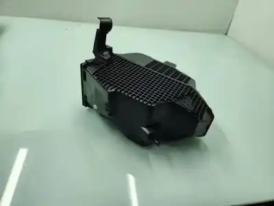 Second-hand car spare part air filter support for renault express advance 95 cv / 70 kw oem iam references 165009775r  