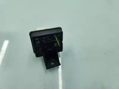 Peça sobressalente para automóvel em segunda mão caixa de pré-aquecimento por renault express advance 95 cv / 70 kw referências oem iam 110679886r  