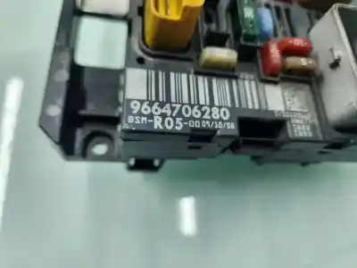 Peça sobressalente para automóvel em segunda mão caixa de fusíveis e relés por peugeot partner kombi outdoor referências oem iam 9664706280