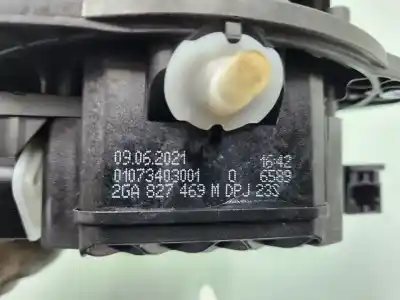 Second-hand car spare part tailgate back door handle for volkswagen t-roc (d11) r-line 149 cv / 110 kw oem iam references 2ga827469m