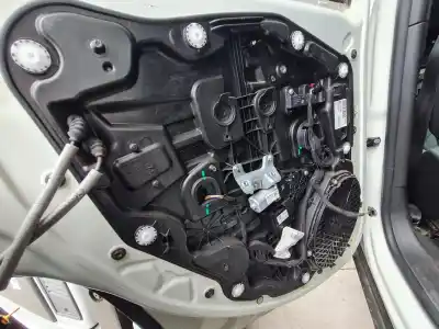 Pièce détachée automobile d'occasion léve glace arrière gauche pour jeep renegade limited 4x4 170 cv / 125 kw références oem iam e23693100