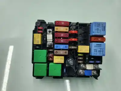 Pezzo di ricambio per auto di seconda mano scatola relè/fusibili per peugeot 308 sw active riferimenti oem iam 9804848580