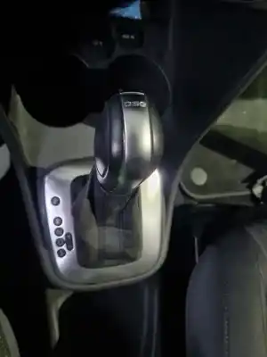 Recambio de automóvil de segunda mano de POMO PALANCA CAMBIO para VOLKSWAGEN POLO V (6R1, 6C1) 1.6 TDI referencias OEM IAM   