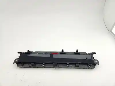 Pezzo di ricambio per auto di seconda mano Pannello Degli Strumenti per RENAULT SCENIC II Confort Authentique 101 CV / 74 KW Riferimenti OEM IAM P8200451505A  