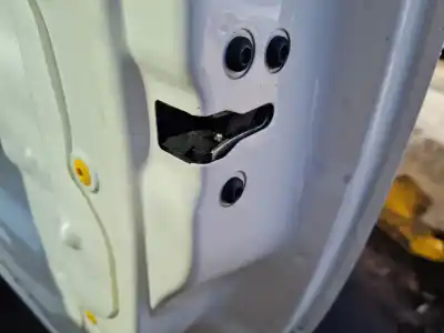 Автозапчастина б/у замок передній праві двері для fiat 500 500 lounge 80 cv / 59kw посилання на oem iam 