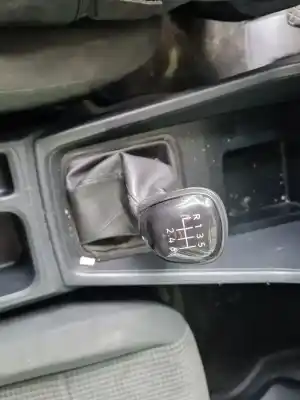 Автозапчасти б/у ручка рычага передачи за volkswagen caddy cargo (sba/sbh) base 74 cv / 55 kw ссылки oem iam 