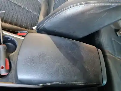 Автозапчасти б/у центральный подлокотник за renault kadjar xmod 110 cv / 81 kw ссылки oem iam 