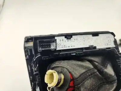 Автозапчастина б/у ручка важеля передач для volkswagen tiguan (ad1, ax1) 2.0 tdi посилання на oem iam 5nn713203c  