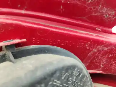 Peça sobressalente para automóvel em segunda mão farolim traseiro esquerdo por peugeot 208 active 81 cv / 60 kw referências oem iam 9672628280