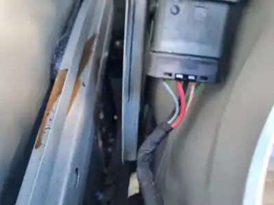 Second-hand car spare part rear left window regulator for renault gran scenic zen 158 cv / 116 kw oem iam references  Second-hand car spare part rear left window regulator for renault gran scenic zen 158 cv / 116 kw oem iam references