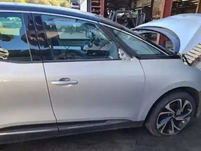 Second-hand car spare part front right door for renault gran scenic zen 158 cv / 116 kw oem iam references  Second-hand car spare part front right door for renault gran scenic zen 158 cv / 116 kw oem iam references