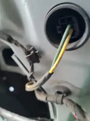 Second-hand car spare part rear left window regulator for toyota rav 4 (a2) 2.0 d-4d executive 4x4 (2003->) oem iam references 