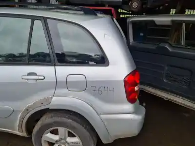 Second-hand car spare part rear left fin (cut) for toyota rav 4 (a2) 2.0 d-4d executive 4x4 (2003->) oem iam references 