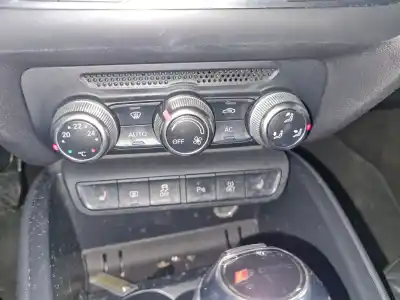 Second-hand car spare part heating / air conditioning control panel for audi a1 (8x) ambition 185 cv / 136 kw oem iam references 