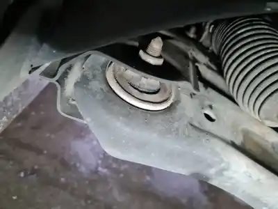 Автозапчасти б/у передний правый нижний рычаг подвески за audi a1 (8x) ambition 185 cv / 136 kw ссылки oem iam   