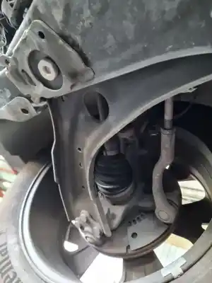 Pezzo di ricambio per auto di seconda mano braccio sospensione inferiore anteriore destro per renault arkana (eu version) techno 140 cv / 103 kw riferimenti oem iam 