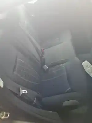 Gebrauchtes Autoersatzteil rücksitze zum peugeot 208 access oem-iam-referenzen 