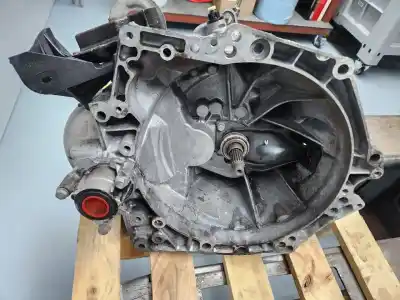 Pezzo di ricambio per auto di seconda mano riduttore per peugeot partner kombi access riferimenti oem iam 20dp33  