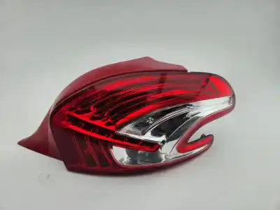 Peça sobressalente para automóvel em segunda mão farolim traseiro direito por peugeot 208 access referências oem iam 9672628380