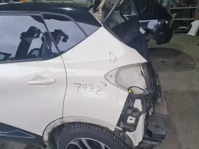 Автозапчастина б/у задне ліве крило (різ) для renault captur dynamique посилання на oem iam 