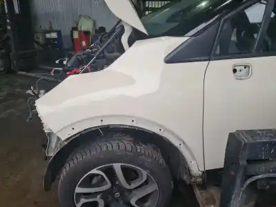 Автозапчастина б/у передне ліве крило для renault captur dynamique посилання на oem iam 