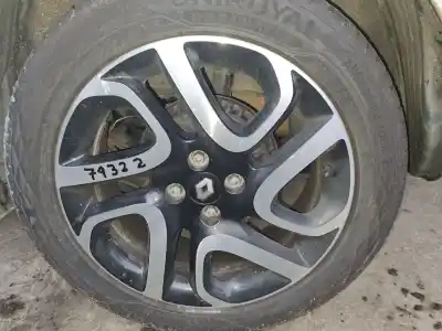 Автозапчастина б/у шина для renault captur dynamique посилання на oem iam 