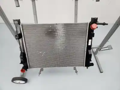 Автозапчастина б/у водяний радіатор для renault captur dynamique посилання на oem iam 21410b680a