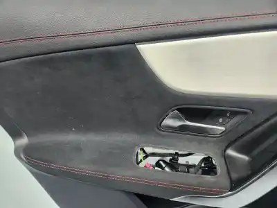 Peça sobressalente para automóvel em segunda mão forra / revestimento da porta dianteira esquerda por mercedes-benz cla (bm 118 ) coupe 200 d 4matic 150 cv / 110 kw referências oem iam a1187209100
