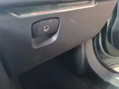 Автозапчастина б/у бардачок для jaguar f-pace prestige awd 250 cv / 184 kw посилання на oem iam 