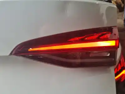 Pezzo di ricambio per auto di seconda mano luce di coda interna destra per skoda octavia combi (nx5) ambition plus 149 cv / 110 kw riferimenti oem iam 5e7945308a